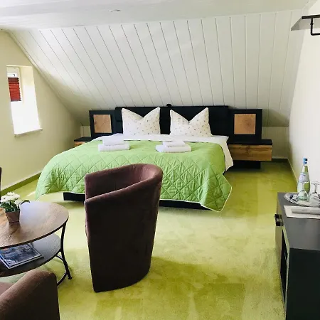 Restaurant Oberland Hotel Neuhaus am Rennweg