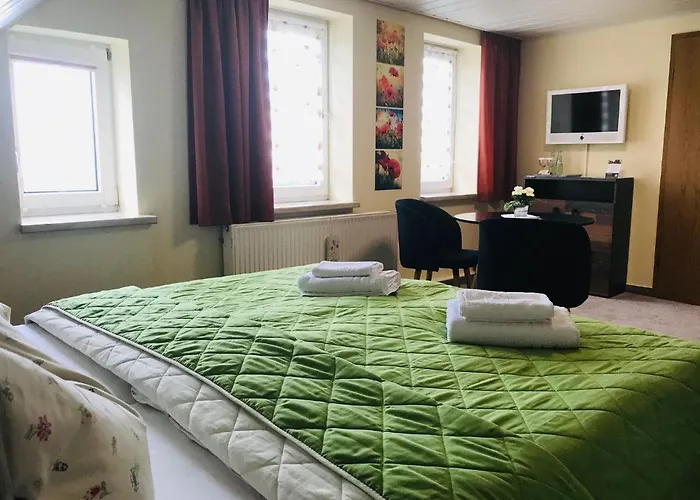 Restaurant Oberland Neuhaus am Rennweg