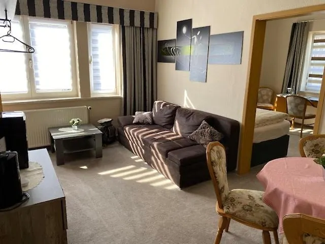 Restaurant Oberland Otel Neuhaus am Rennweg